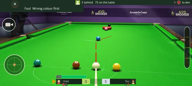 The referee calls a foul: wrong colour first, five points to the opponent.